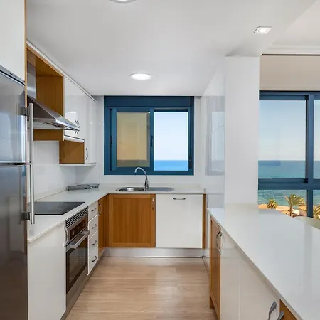 Apartament Vista Al Mar, Ferienwohnung, Traumhafter Meerblick, Seaview *
