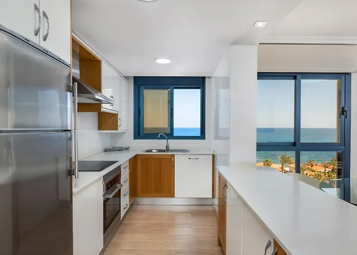 Apartamento Vista Al Mar, Ferienwohnung, Traumhafter Meerblick, Seaview *